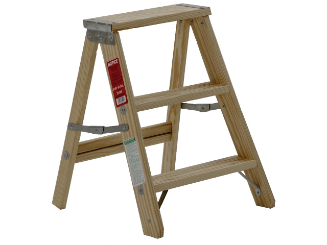 Wood Step Ladder Type 3 200 Lb, 2 Ft